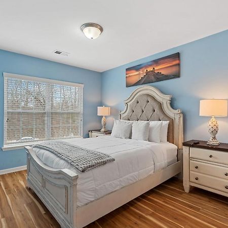 Stylish 4B 3B -King Bed- Jacuzzi Villa Charlotte Exterior photo